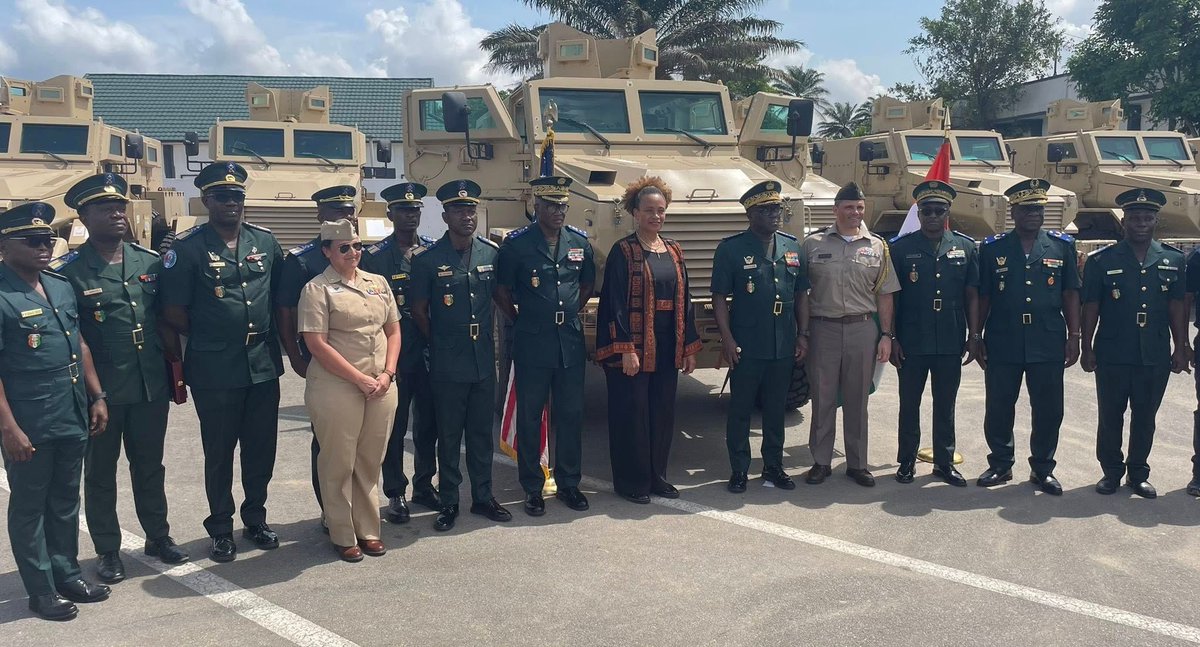 militaryafrica's tweet photo. The United States has handed over 13 M36 Puma armoured vehicles to the Ivorian military.

The delivery of these armored personnel carriers and the accompanying training marks a partnership between the United States and Côte d’Ivoire. https://t.co/C0q3J67HTT
