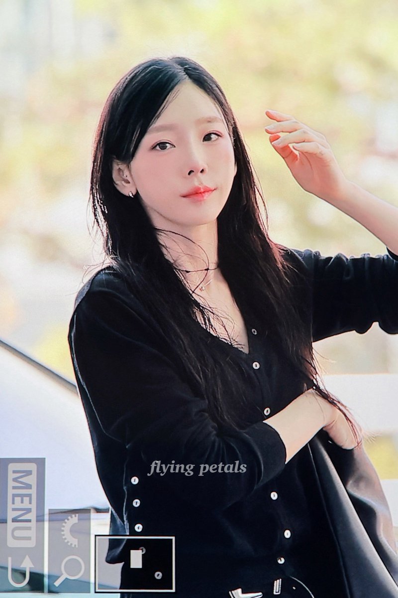 flying_petals's tweet image. 250411 ICN 🖤
#태연 #TAEYEON