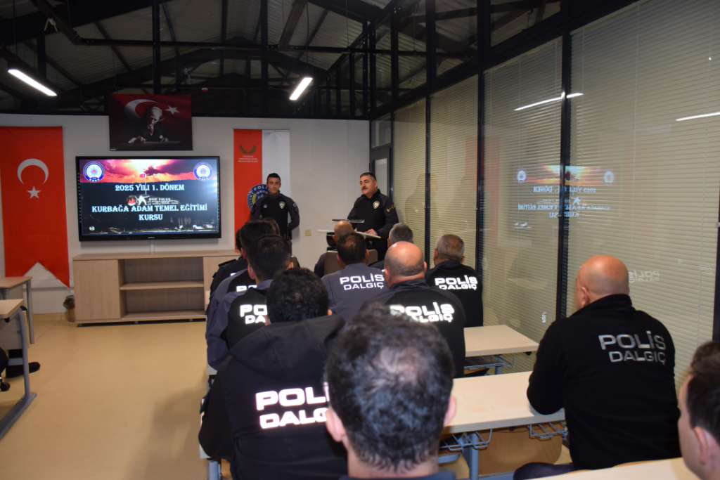 DenizPem's tweet photo. 2025/1.  Dönem Kurbağa Adam Temel Eğitimi Kursu 02.04.2025 tarihinde başlamıştır. https://t.co/veqL9r9p3G