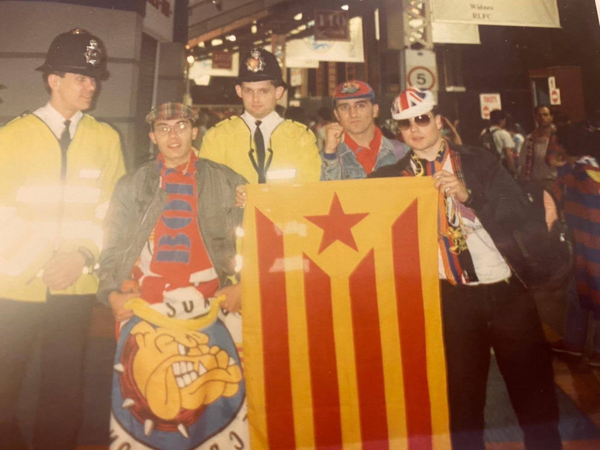 32 anys després, segueixes molt present company. 

Guillem Agulló ni oblit, ni perdó!