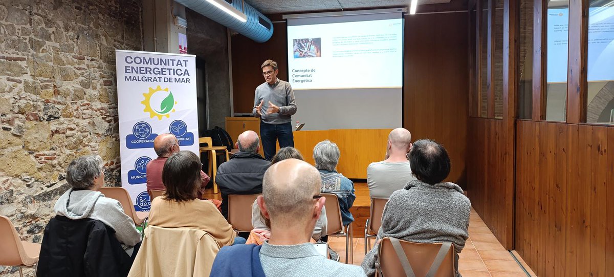 Ahir, Francesc Tarongí, Director General d’OECoop, va acompanyar a <a href="/EnergiaMalgrat/">Comunitat Energètica Malgrat</a> a la xerrada “Claus de la gestió de les comunitats energètiques locals i l’autoconsum compartit”.

La trobada va donar suport al projecte i va orientar-lo cap als reptes de cara al 2025 i 2026.🙌🏼