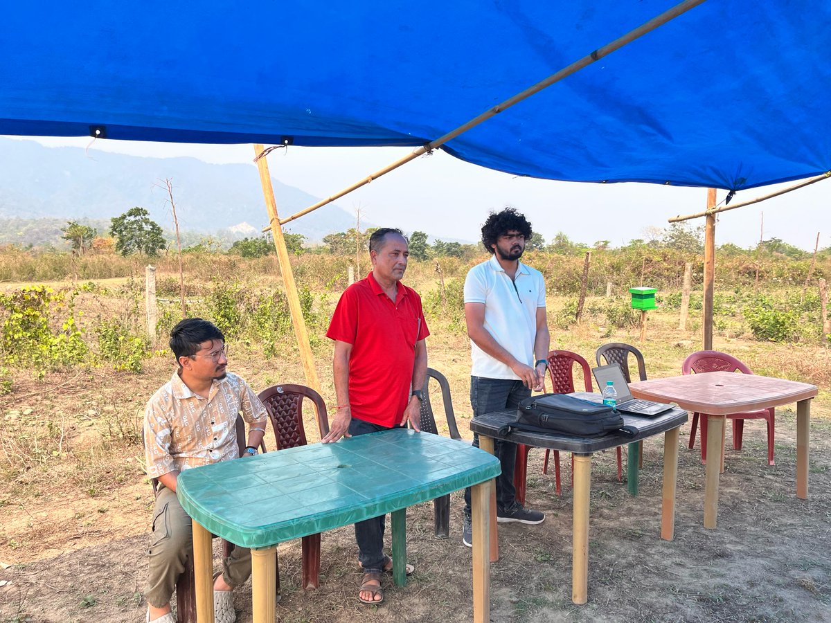 aaranyak's tweet photo. Aaranyak with support from @SBI_FOUNDATION conducted a training on #AlternativeCrops in Onthaibari village in Baksa district of Assam focused on promoting alternative crops that are less palatable to elephants, aiming to address the pressing issue of crop foraging by elephants. https://t.co/RZzhMWIeiQ