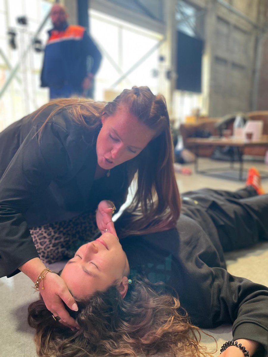 PotionMagic1's tweet photo. 🚑 Formation SST avec la @ProtecCivilefr et les équipes @PotionMagic1, @le1894, @lachaufferie : la sécurité avant tout !

On ne fait pas que créer des événements mémorables, on s’assure aussi qu’ils se déroulent en toute sécurité.

On est prêts à assurer, sur tous les fronts ! 🔥 https://t.co/Lo2ex72Wah