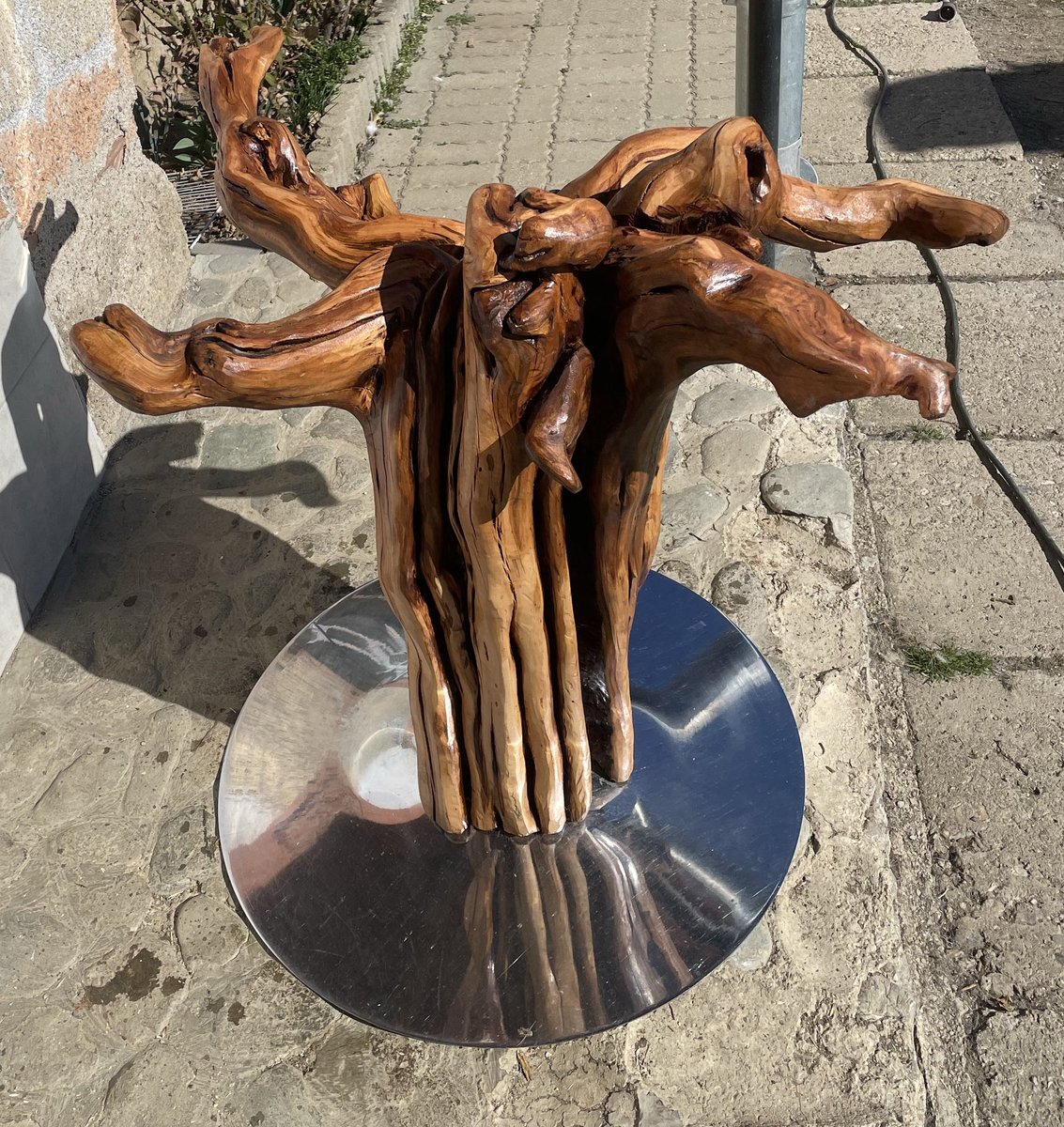 KrFa_BGT's tweet photo. How much would you pay for a similar table?

Once there are at least 5 responses, I’ll reveal the price. https://t.co/GFWpGftSCW