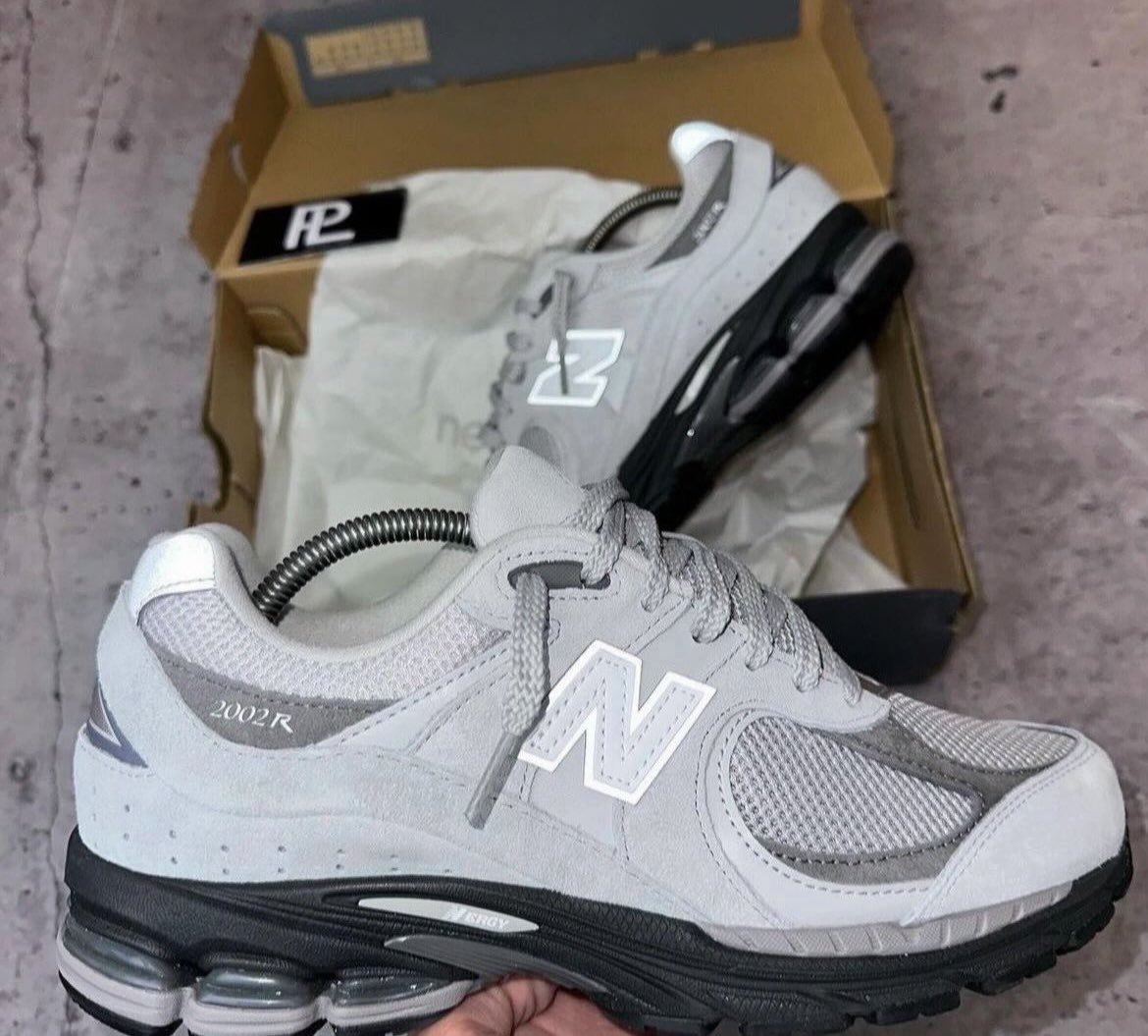 New Balance 2002R ‘Phantom’👻