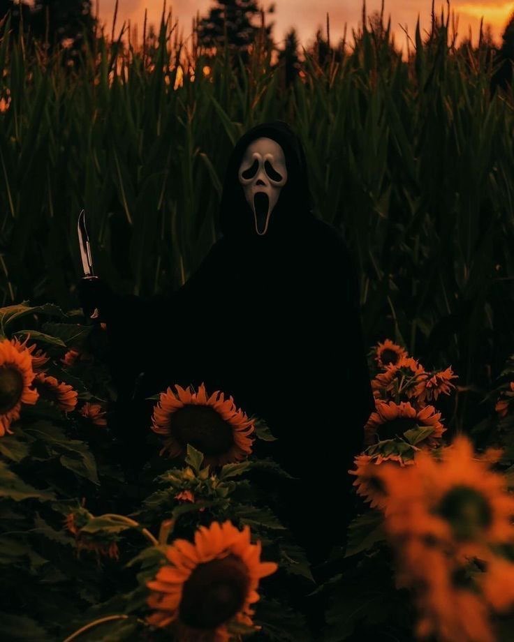 Scream Corridor tweet media