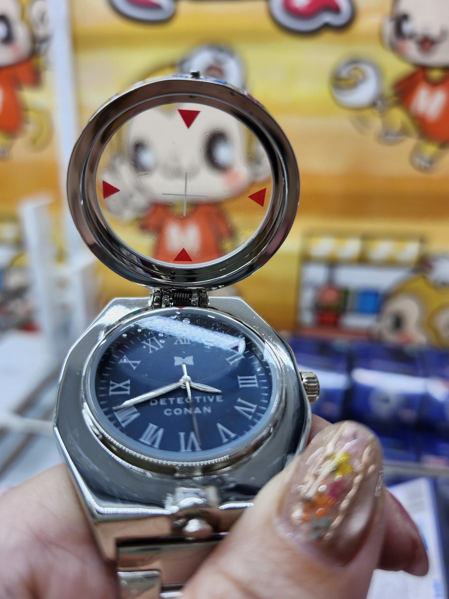 コナンくんの腕時計型麻酔銃 稼働しておりますー⌚ これがコナンくんの