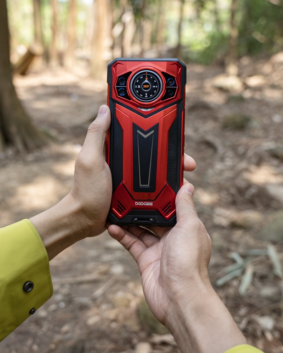 Lost in the woods? Not with the S200 Plus🌲🧭
The rear display turns into a handy compass—your reliable guide through every forest trail.

Shop now on our official website with global shipping: bit.ly/43LFv1x
Now available on Amazon US—don’t miss the launch deals: