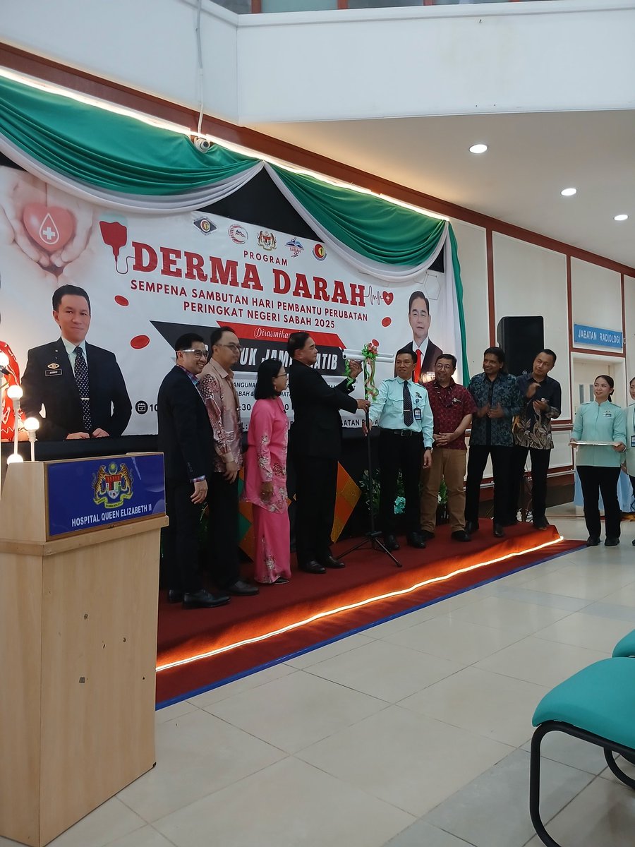 petrusconrad's tweet photo. 10 April 2025
Kota kinabalu: Mengiringi Menteri  untuk program Derma Darah Sempena Sambutan Hari Pembantu Perubatan Peringkat Negeri Sabah

https://t.co/hSZ4r4Q9Jv https://t.co/8NttgevLLu