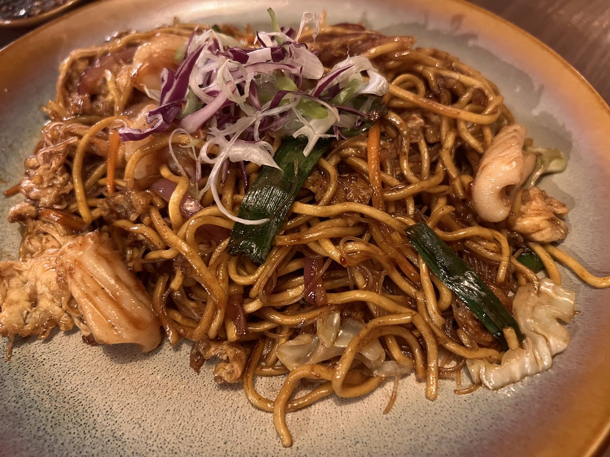 lavleeferlenssi's tweet photo. Pad Thai, Mie Goreng & Ramen Noodle soup at #TheAsianKitchen in @Icdohathecity π All delicious! #IntercontinentalDohaTheCity @IHGOneRewards @InterConHotels #WhenInDoha #WeekdaysInDoha #AsianCuisine #LifeInDoha #GoodEveningDoha #DinnerToday π₯ https://t.co/NXJjoNs5nW