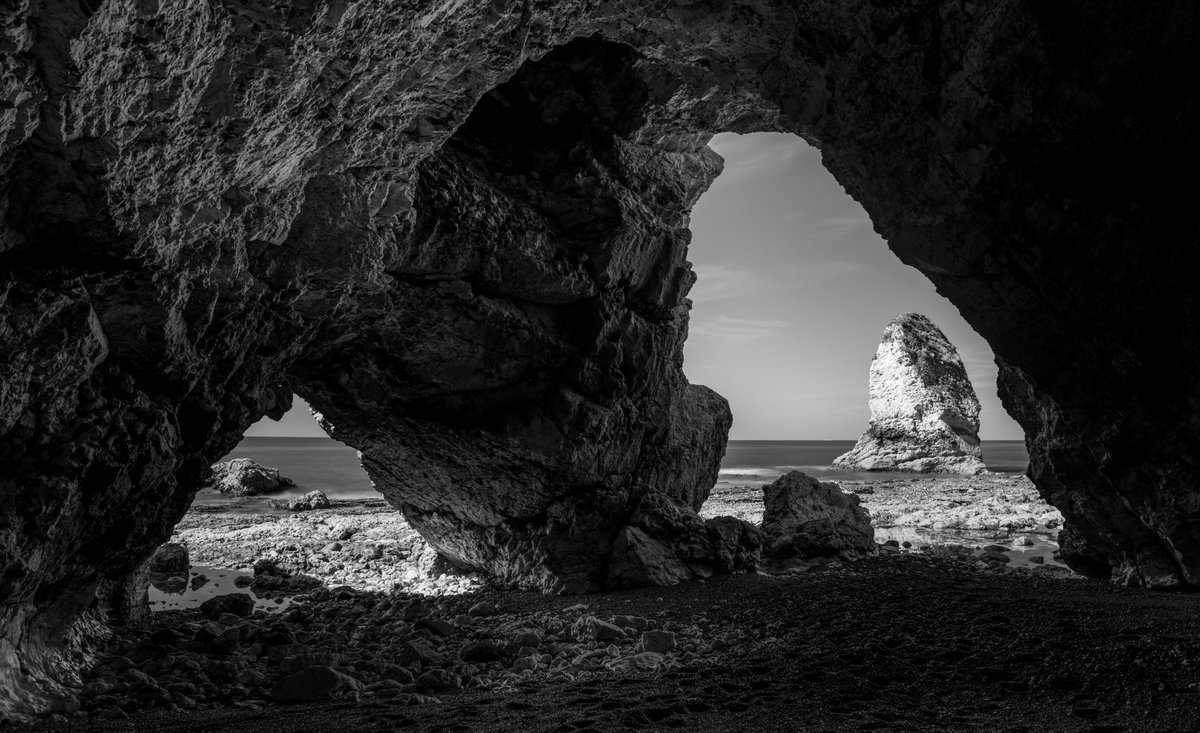 Salty_Notes's tweet photo. Freshwater &amp; the Cave That Almost Adopted Me
Or: How to Photograph a Book Cover While Questioning Your Life Choices in a Damp Hole with Pigeons
Read it here. Or don't.
https://t.co/9FVxKYTXS0 https://t.co/8GBCCqZGma