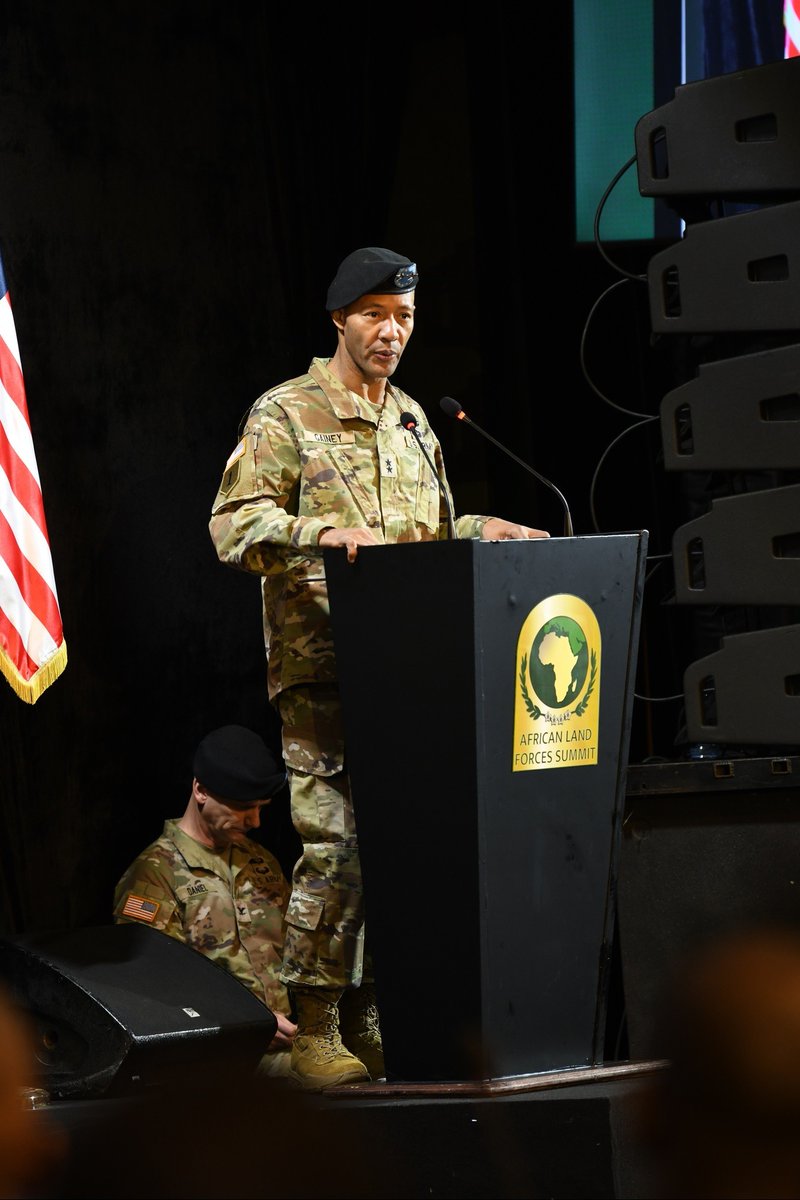 SETAF_Africa's tweet photo. 📰 African Land Forces Summit closes in Accra, Ghana 🇬🇭
“It has been a great opportunity for strategic engagements, insightful deliberations and networking,” said Maj. Gen. Lawrence Gbetanu, chief of the army staff, @GhArmedForces
Read more 👇🏾 #ALFS
https://t.co/plLE0dy0MY https://t.co/l9JWTEEZRj