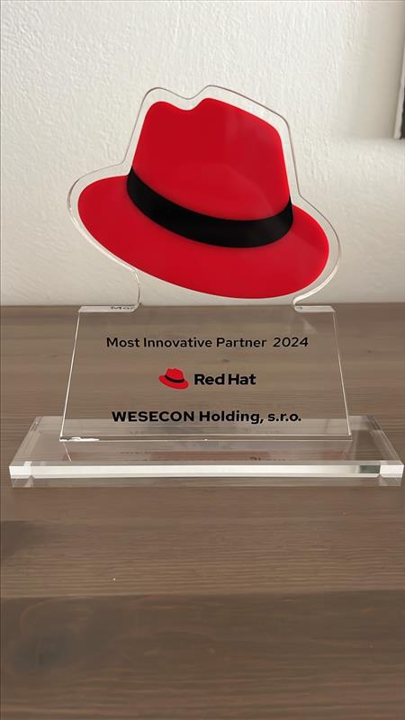 wesecon45200's tweet photo. 🏆 Tohle ocenění nás velmi potěšilo! Sami se totiž za inovativního partnera považujeme a jsme rádi, že nás takto vidí i kolegové z RedHat 🎩 

Vážíme si toho ⭐ Cena zaujme čestné místo na naší poličce vedle všech ostatních. 

#inovace #redhat #wesecon https://t.co/NXLLdmnShY