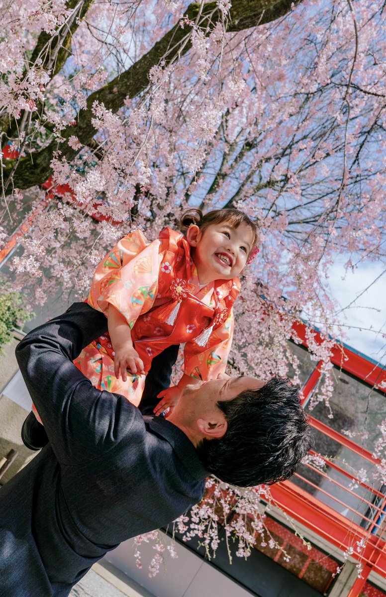 _ayumi_am's tweet photo. 春の753🌸
天気も良く撮影日和でした。

#七五三 #家族写真 https://t.co/DYTZy8SJmp