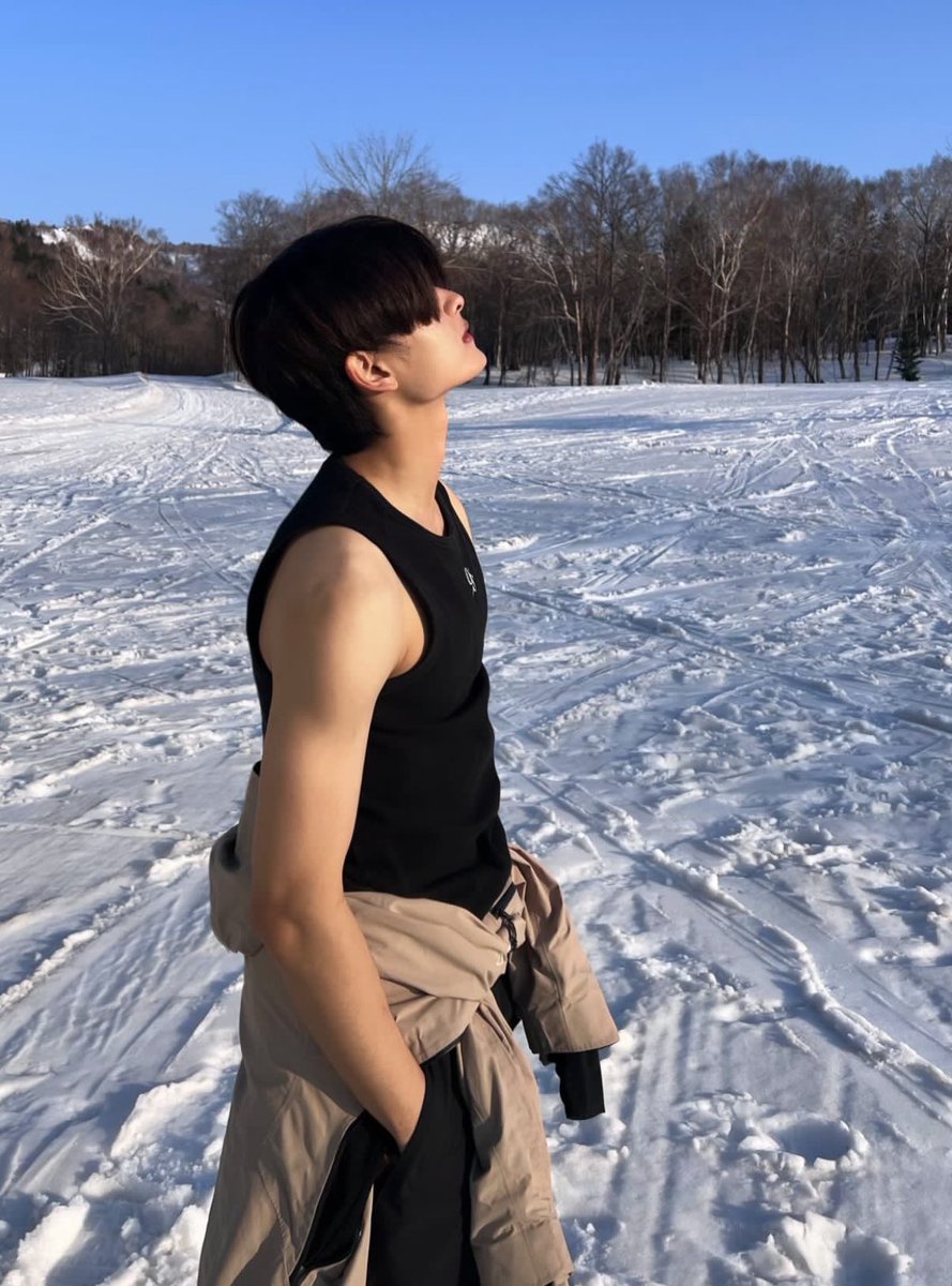 เดาอากาศจากการแต่งตัวไม่ได้เลย

อยู่ไทย                                                  อยู่ญี่ปุ่น
