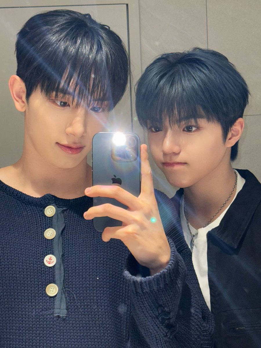 kunho_ours's tweet photo. 100425
Kunho X (Twitter)
Update
#KUNHO #ALLHOURS好きな人と繋がりたい #twitter #Minuts #Ukrainefandom #Ukraine_Allhours_sten
@kunho_ours https://t.co/aWGXH2MBmG