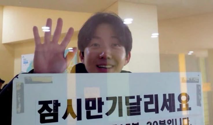 어제 티켓팅 치열했다면서요?
네 오늘은 제 차례입니다. 가볼게요.
🍀🍀🍀🍀🍀🍀🍀🍀🍀🍀🍀🍀🍀🍀🍀