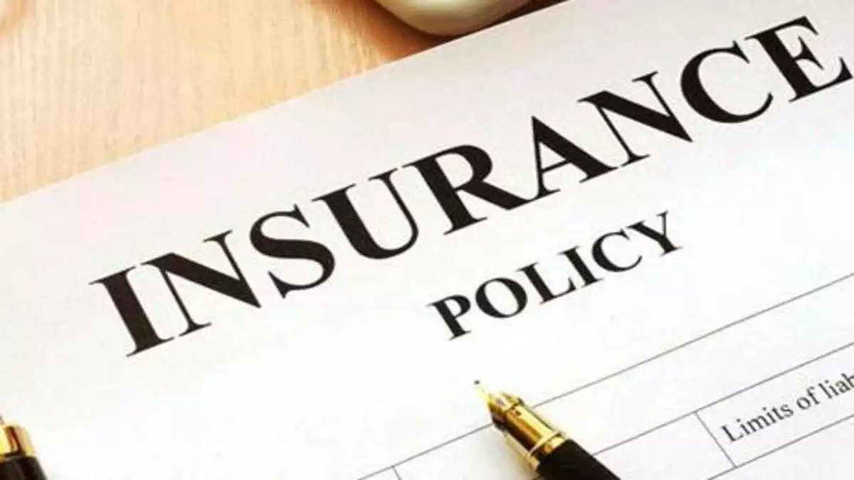 CapricornFMNews's tweet image. #InsuranceMurder | A 40-year-old woman is expected to appear before the Acornhoek Magistrate's Court today, for allegedly killing her mother for insurance money.

She was arrested on Thursday and is a third individual to be brought before the court in relation to the case. Two