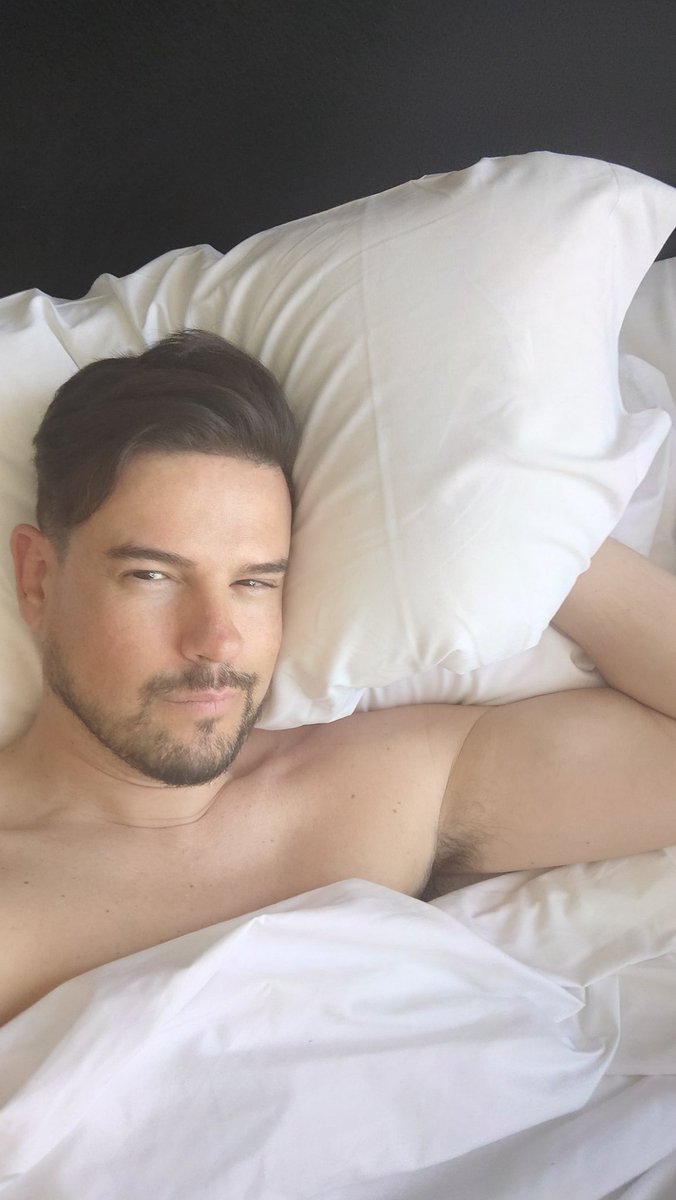 Galicia siempre es bien. Buenos días!!
A por el viernes y el fin de semana. 
#buenosdias #musica #selfie #instamoment #influencer #picoftheday #pic #findesemana 
#photooftheday #photo #fiesta #men #MenWear #menstyle #sueñosuboca #prohibida #asdecorazones #baila  #quiero #sigovivo