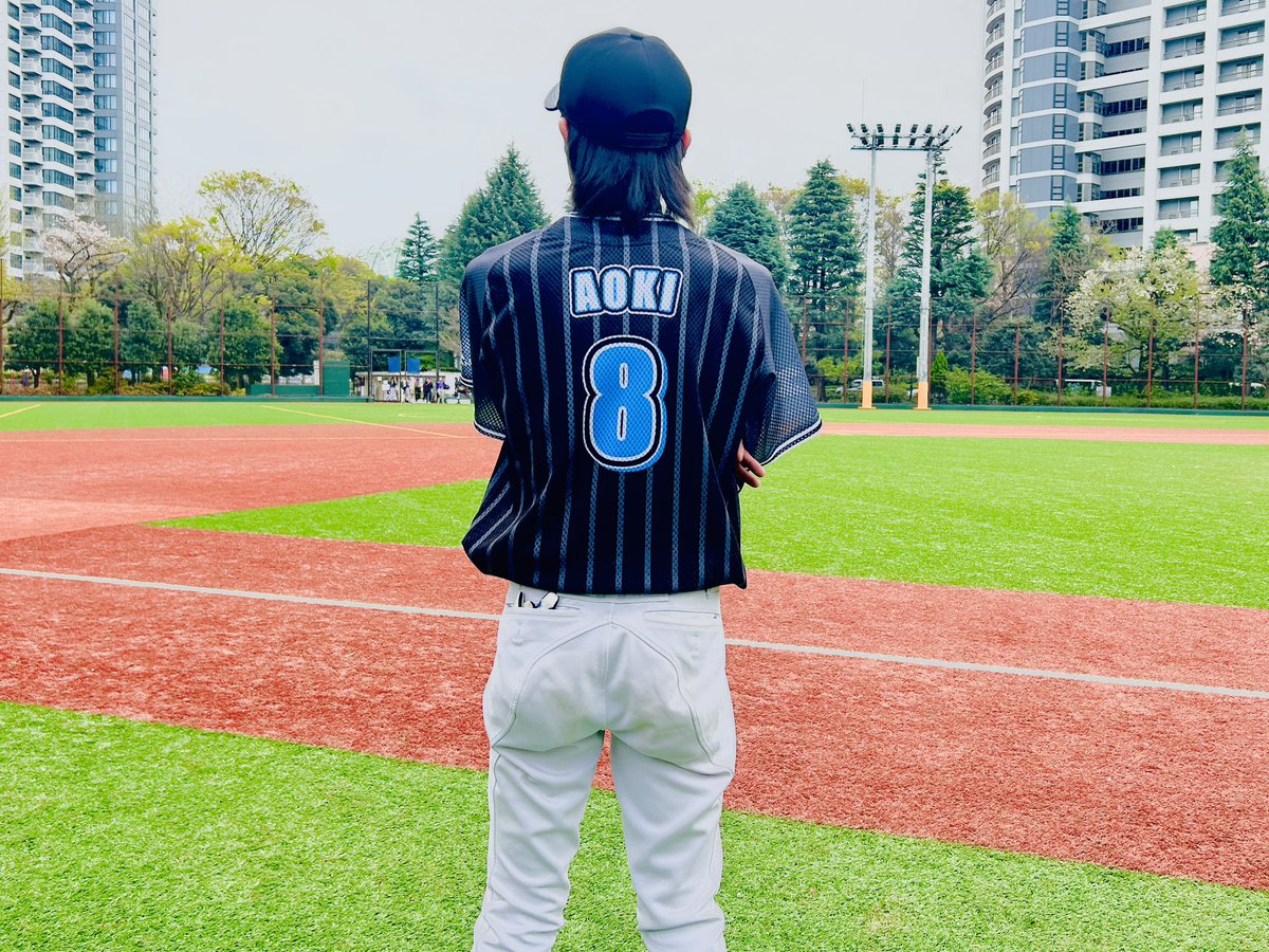 hideyuki1003's tweet photo. 「TPコーポレーションズ鬼ヶ島」の新ユニフォームめちゃくちゃカッコいいし所々のポイントのデザインが可愛���！
今日もいい試合でした。
#TPコーポレーションズ
#青木秀行 #役者 #俳優 #八流かめれおん
#八流役者 #TPコーポレーション東京X https://t.co/Ts4rdgjcuX