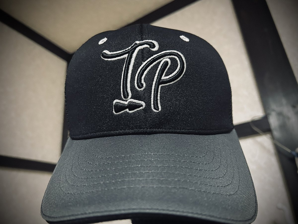 hideyuki1003's tweet photo. 「TPコーポレーションズ鬼ヶ島」の新ユニフォームめちゃくちゃカッコいいし所々のポイントのデザインが可愛���！
今日もいい試合でした。
#TPコーポレーションズ
#青木秀行 #役者 #俳優 #八流かめれおん
#八流役者 #TPコーポレーション東京X https://t.co/Ts4rdgjcuX