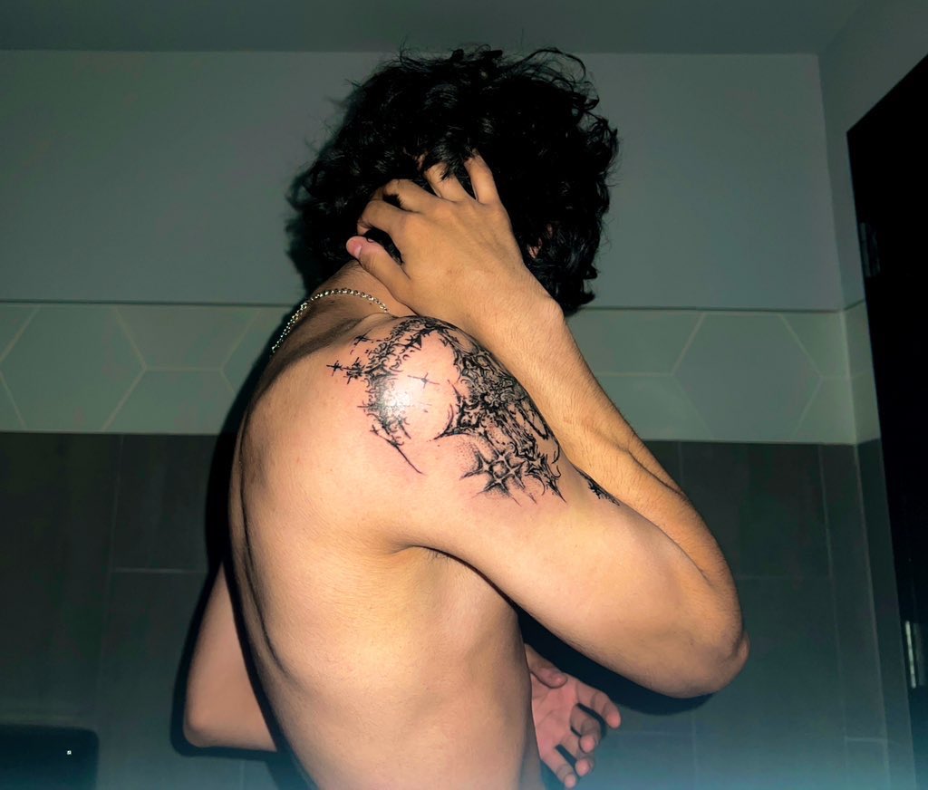 treyha0's tweet photo. https://t.co/RP7P7hF7lF