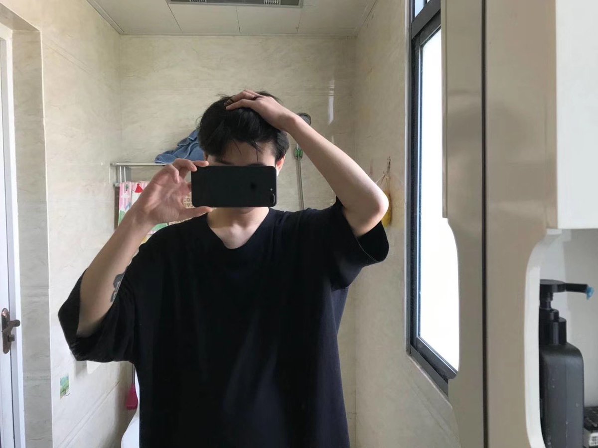 中国人不许用冈本 这是给几把穿和服 你犯法了你知道吗