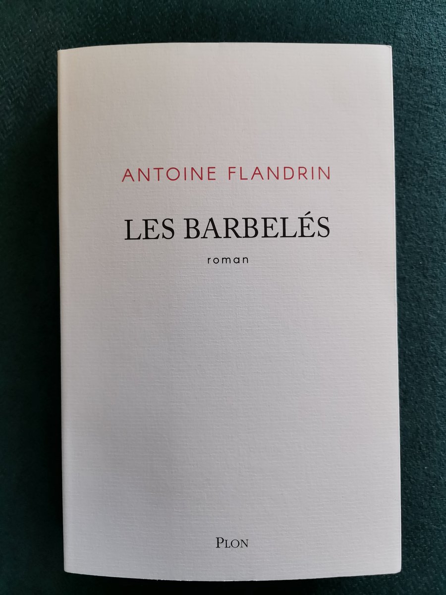 #VendrediLecture Coup de maître pour le 1er roman de <a href="/antoine19791/">Antoine Flandrin</a> 🤗 2 destins qui s'entremêlent lors de la #2GM dans un village de Dordogne. Un résistant et un collabo. Une lutte à la vie à la mort. Une fiction que l'on ne lâche pas. Un récit particulièrement bien documenté.