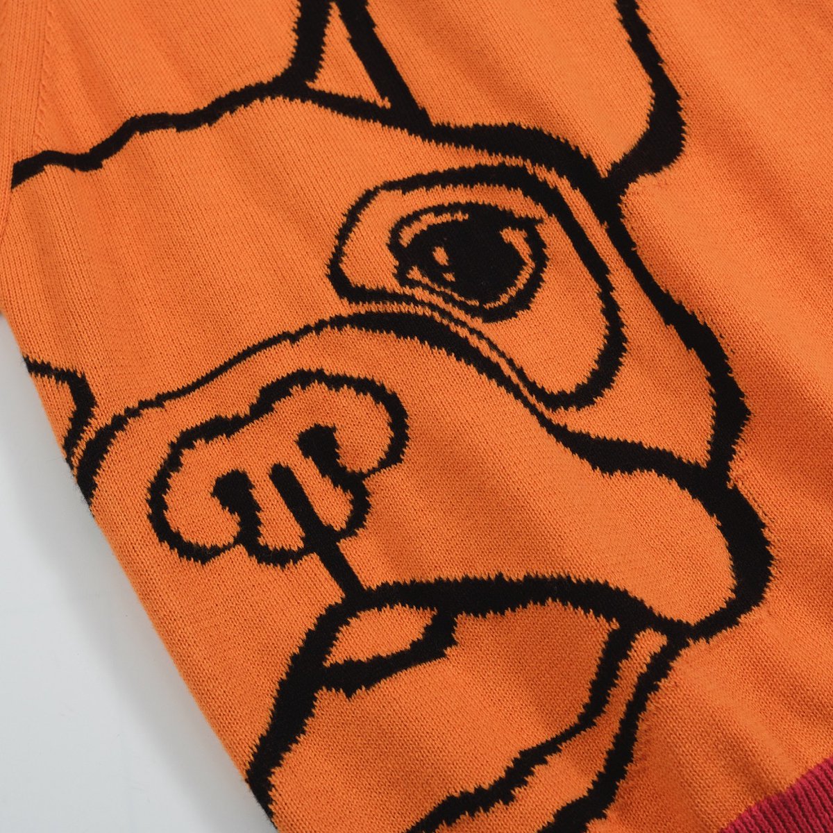 OXKnitstore's tweet image. Your dog is your entire personality 🧡 This bold knit is made to turn heads and spark smiles. Playful, retro, and ultra-comfy. 
Shop now → oxknit.com/products/women…

#KnitwearStyle #FrenchBulldogFashion #RetroVibes #ColorfulOutfit #OXKNIT