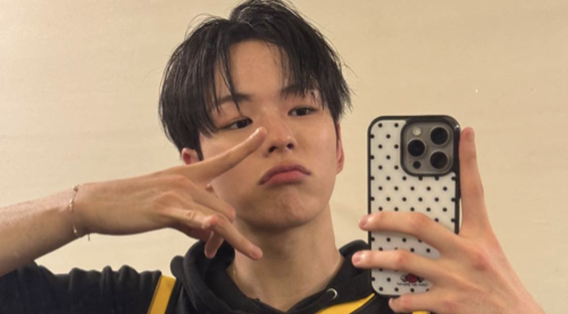 lovelyjaehyuk_'s tweet photo. jaehyuk’s weverse live thumbnail 💕 #윤재혁 https://t.co/ndjTDfuTa6