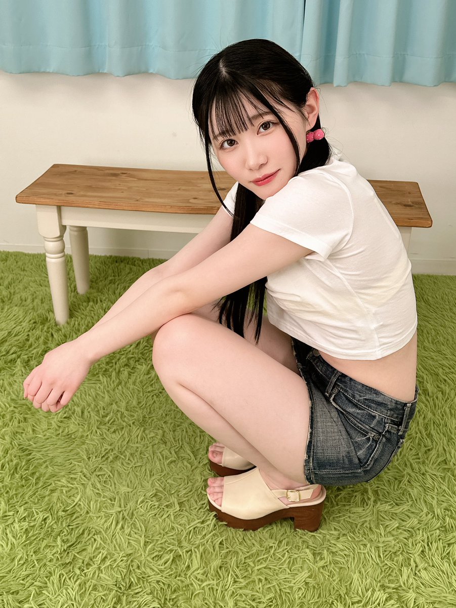 白百合みなみlovepop  / X