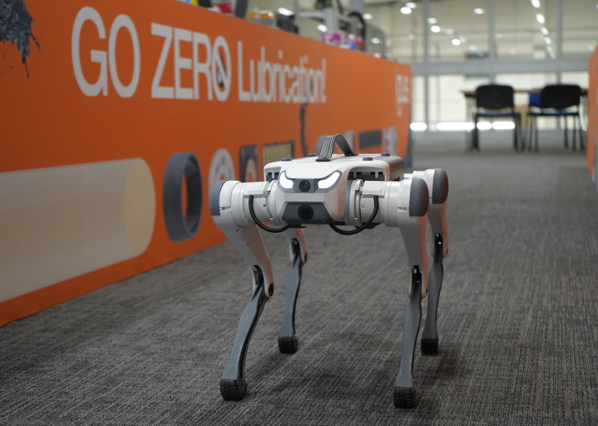 IPEmagazine's tweet image. IPE MAGAZINE - Man’s #bionic best friend: Robotic dogs to the rescue 
@igus_Inc #quadrupedrobots
ipesearch.co.uk/Robotic-dogs-t…