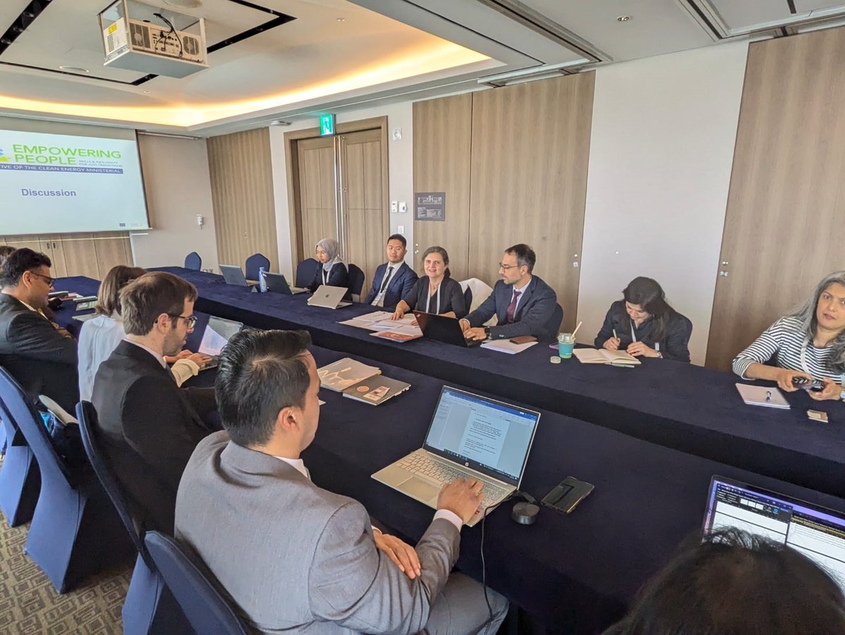 B_Kauffmann_'s tweet photo. "Sustainable future in the making at @CEM SOM in Seoul! We are advancing the Empowering People Initiative with Canada &amp; Sustainable Lifestyle Campaign with China, India, Japan &amp; Norway to ensure an inclusive clean energy transition. @EU_Social @EU_Commission #CleanEnergy https://t.co/XXeaD2wiaU