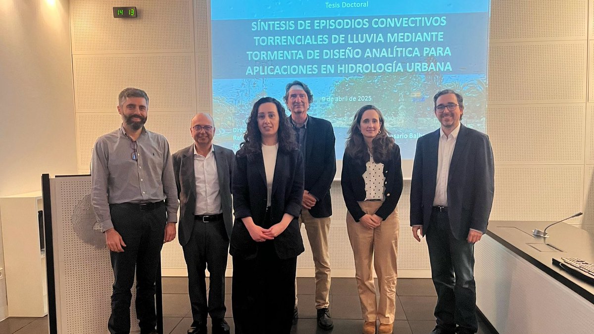 iiama_upv's tweet photo. #TesisIIAMA
👏Felicitamos a Rosario Balbastre por la magnífica defensa de su #TesisDoctoral📖 realizada este miércoles.
Su estudio, dirigido por Ignacio Andrés y Rafa García, plantea un enfoque innovador para sintetizar tormentas de diseño en #hidrología💦 urbana.
😀Enhorabuena! https://t.co/yTeSwdhpwa