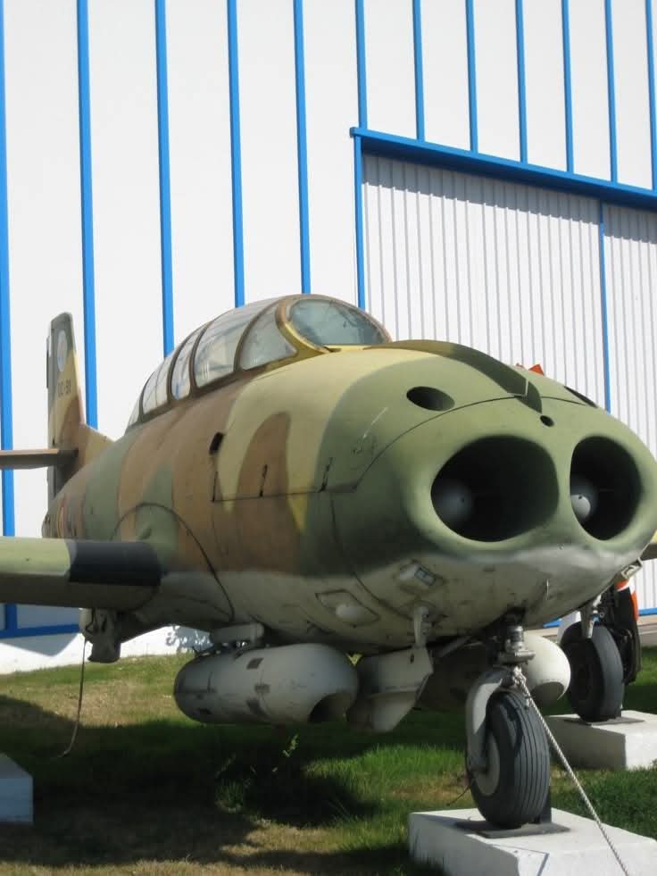 Destroye83's tweet photo. Spanish HA-220 Super Saeta https://t.co/taT4yf3NHZ
