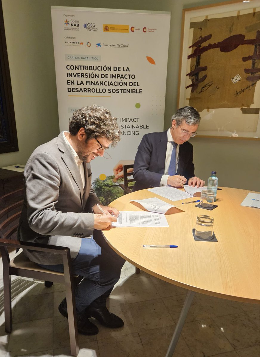 anton_leis's tweet image. La #inversióndeimpacto es una apuesta estratégica @AECID_es para movilizar la inversión privada en favor del desarrollo sostenible. Lo hacemos en alianza con soci@s, inversores, gestores y sociedad civil.

Evento ayer en Barcelona camino a Sevilla #FfD4 y nuevo acuerdo @SpainNAB