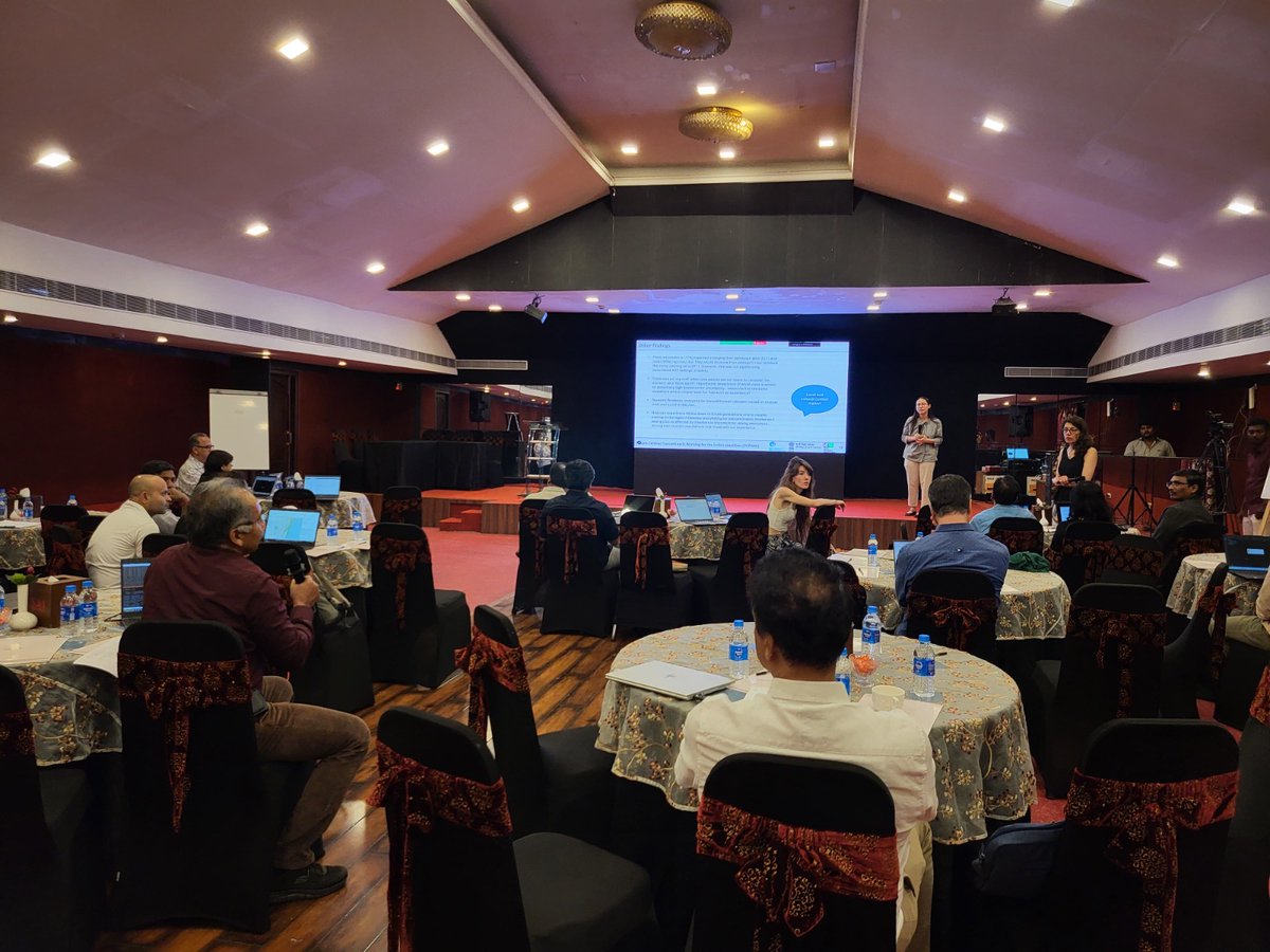 incoismoes's tweet photo. At the 1st annual #PCTWIN meeting, global experts came together to discuss enhancing tsunami early warning systems through community-based strategies—boosting disaster preparedness & resilience across India’s coastlines. Synergies with UN bodies were also explored. 🌊🤝🌍 https://t.co/1ohWNQ0Mvm