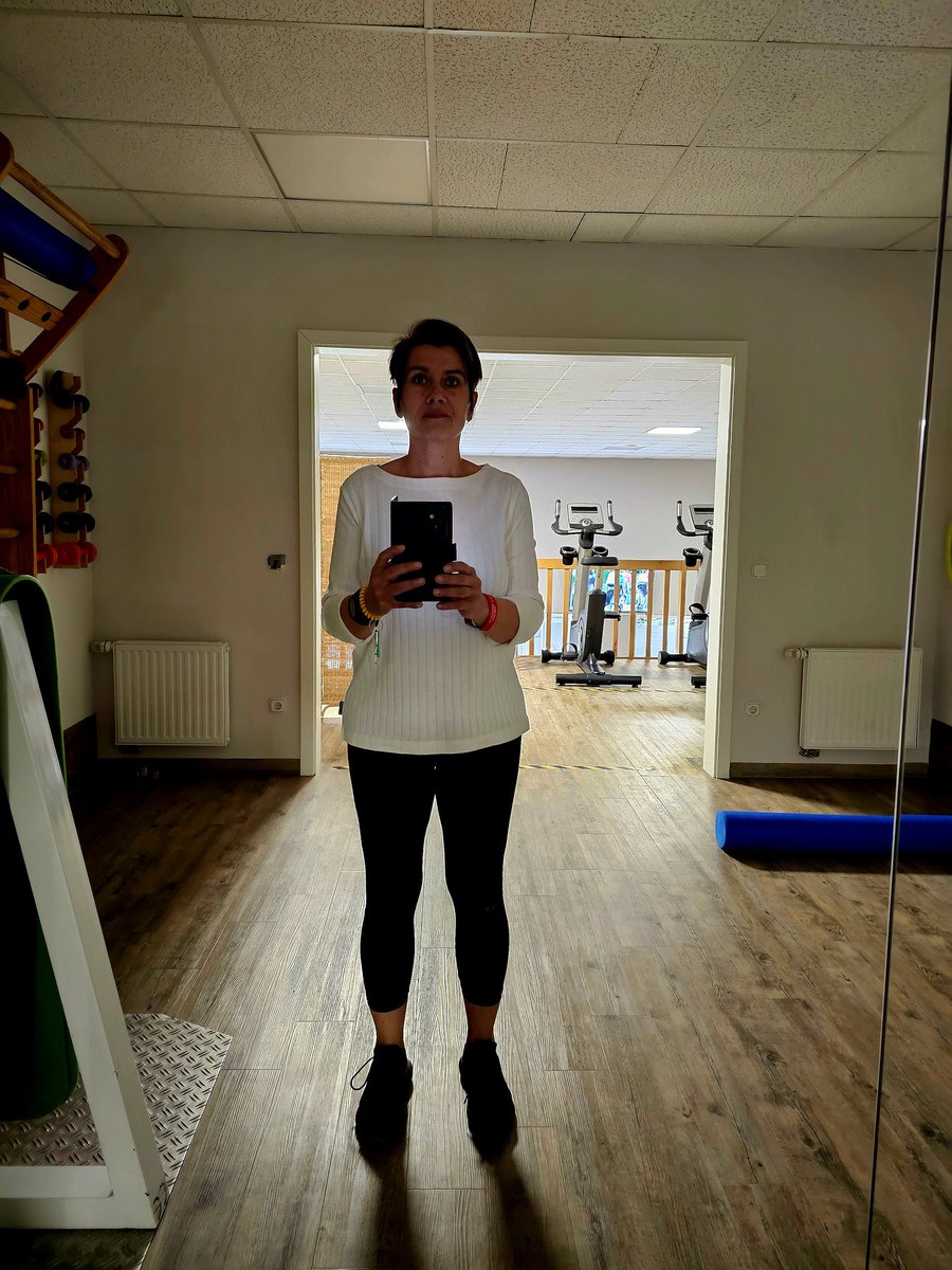 Magic01's tweet photo. Update
Leben2.0
#Adipositas #Omegaloop #Gewicht #selfie https://t.co/959wK8eaP5