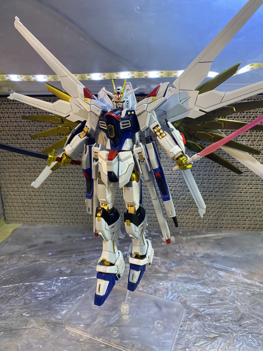 Shaun13jp's tweet photo. マイティあとはデカールと墨入れトップコートで完成！
#機動戦士ガンダムSEEDfreedom 
#ガンプラ　#マイティーストライクフリーダム https://t.co/nrF3wh3XnZ