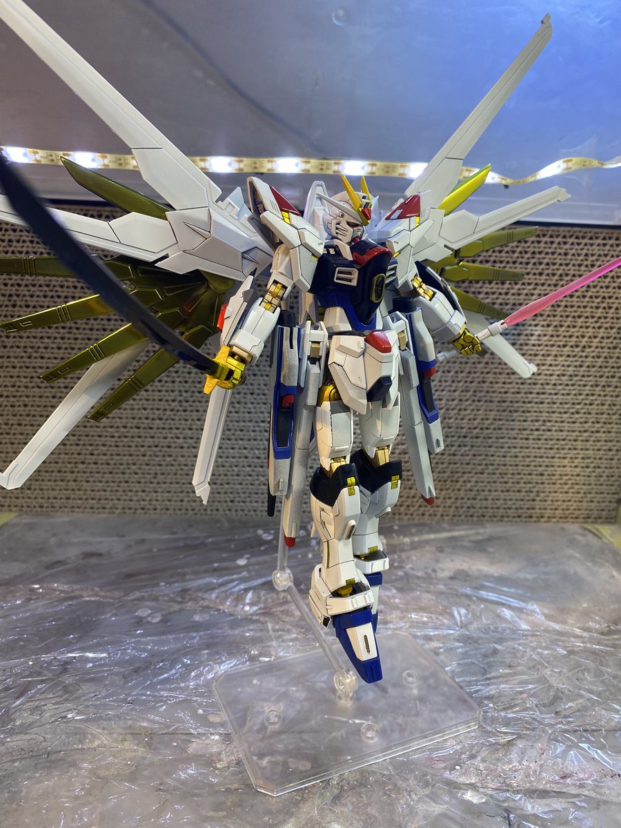 Shaun13jp's tweet photo. マイティあとはデカールと墨入れトップコートで完成！
#機動戦士ガンダムSEEDfreedom 
#ガンプラ　#マイティーストライクフリーダム https://t.co/nrF3wh3XnZ