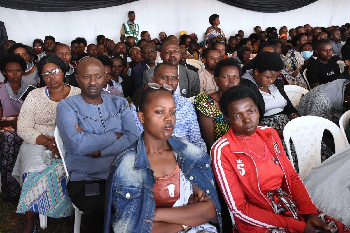 GatsiboDistrict's tweet photo. Muri iki gikorwa cyo #Kwibuka31, Minisitiri @DrDamascene yatanze ikiganiro cyagarutse ku mateka ya Jenoside yakorewe Abatutsi mu 1994, anagaruka by'umwihariko ku mateka ya Jenoside yakorewe  Abatutsi mu cyari Komine Murambi ubu ni mu Karere ka Gatsibo. #Kwibuka31 https://t.co/jebivMJb1G