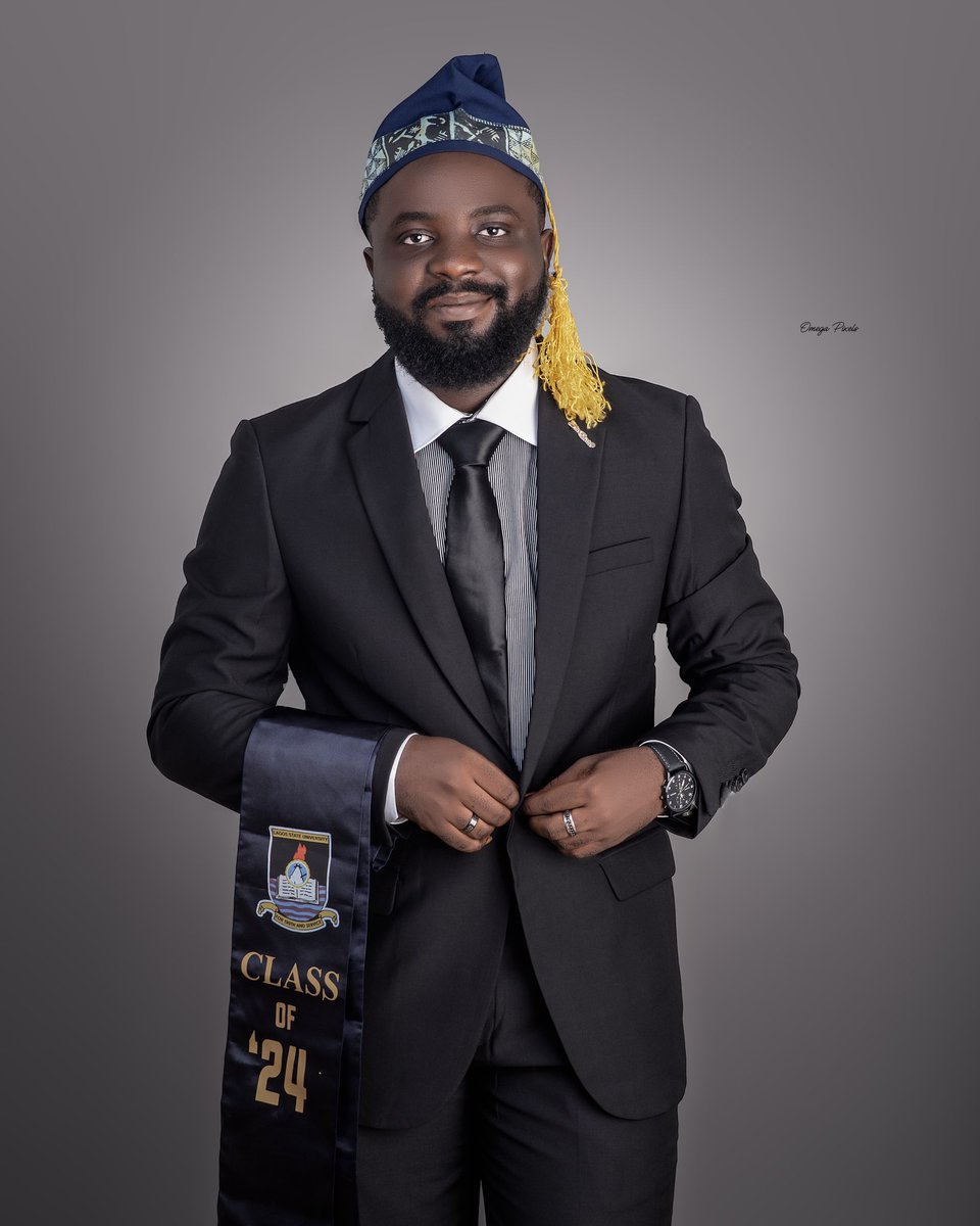 bad_boy_tizzy's tweet photo. Officially a graduate!!! 😭❤️
It was not a swift ride but God was there every step of the way. I bless God for this day and many more goodness coming for me 🍷
https://t.co/jpfAO0vL8N Computer science
Second class upper division honors 🎖️
#lasu28thconvocation https://t.co/cmpvhMIdeu