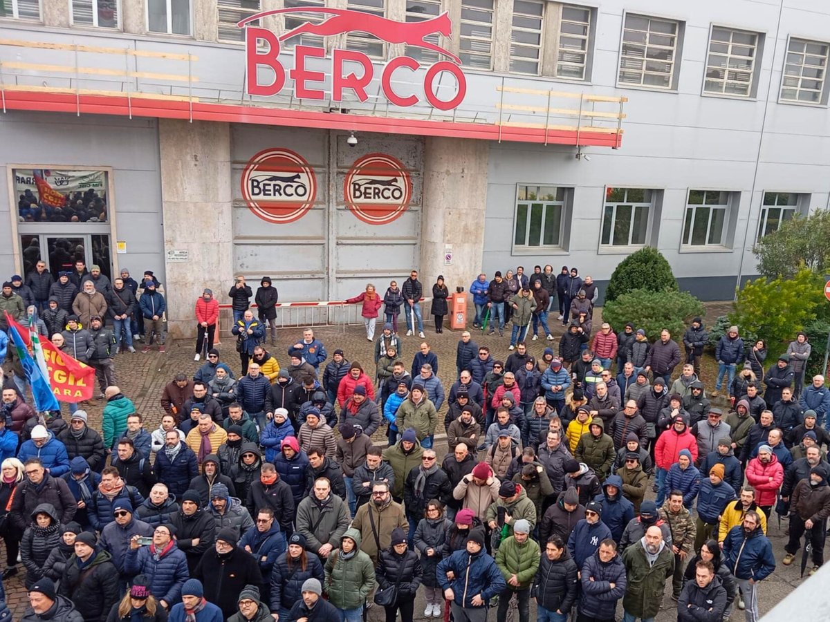 RegioneER's tweet photo. #Vertenze. #Berco di #Copparo (Fe), ‘fumata bianca’ con mediazione di Regione e Mimit. Intesa raggiunta: procedura di licenziamento ‘ritirata’ e ammortizzatori per 3 anni. @GiovanniPaglia: “Si apre una pagina, ora ridurre impatto sociale”
La #notizia 👉 https://t.co/X3xPz21dk1 https://t.co/Z6J4583GI7