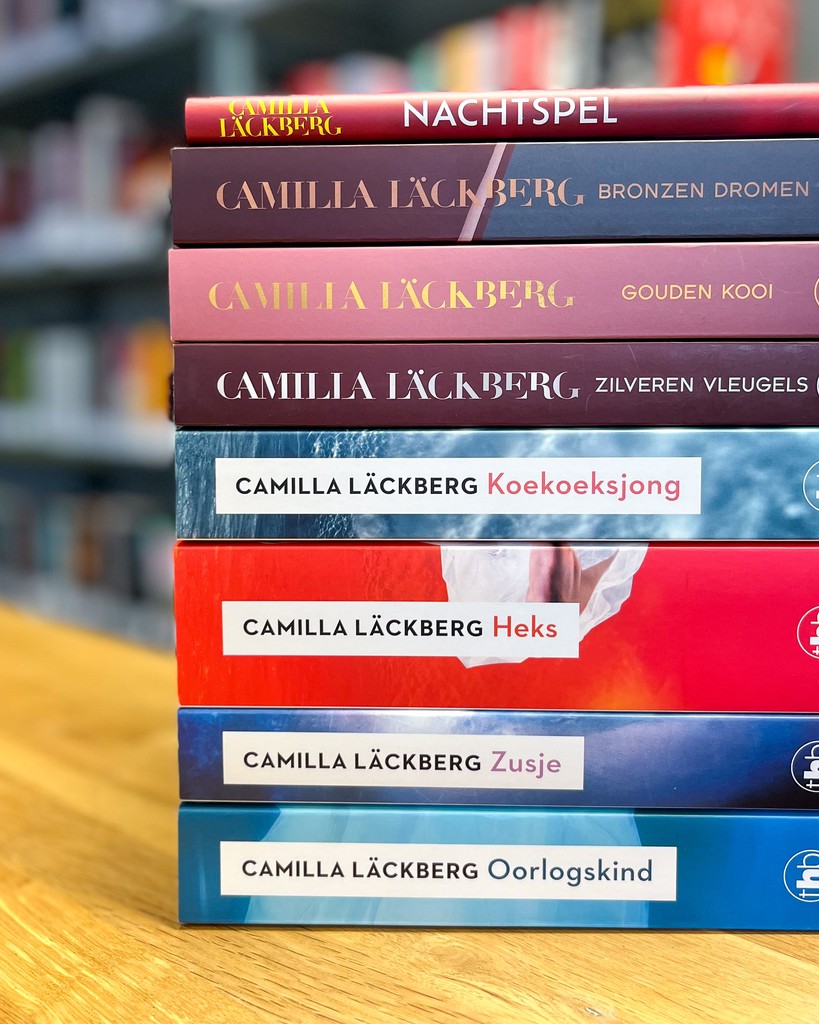 Camilla Läckberg wordt vaak de Zweedse Queen of Crime genoemd, en terecht, want ze heeft nu officieel de grens van 40 miljoen verkochte exemplaren wereldwijd gepasseerd! Daarmee is ze de derde bestverkopende Zweedse auteur aller tijden. 
thehouseofbooks.com/auteur/alle-bo…