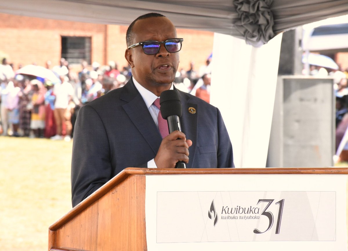 GatsiboDistrict's tweet photo. Muri iki gikorwa cyo #Kwibuka31, Minisitiri @DrDamascene yatanze ikiganiro cyagarutse ku mateka ya Jenoside yakorewe Abatutsi mu 1994, anagaruka by'umwihariko ku mateka ya Jenoside yakorewe  Abatutsi mu cyari Komine Murambi ubu ni mu Karere ka Gatsibo. #Kwibuka31 https://t.co/jebivMJb1G
