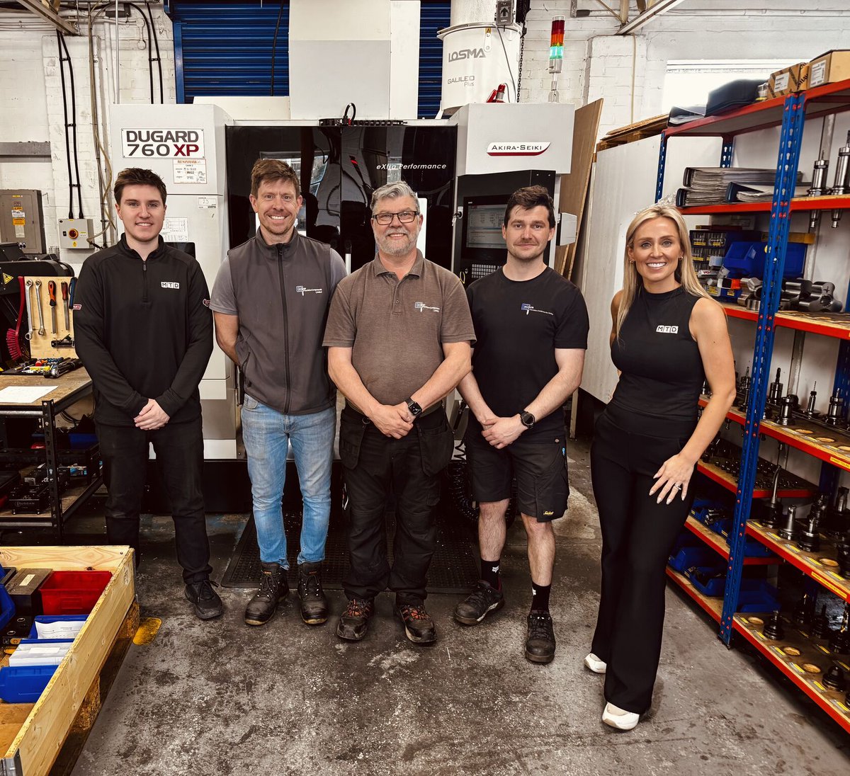Great pictures from Lyndsey at MTD's trip to Dicker Precision. They showed off their newest (6th) Dugard machine, a Dugard 760XP, and from the look of it, their business is booming. Take a look at the spec dugard.com/product/dugard… #dugard #machinetools #VMC #ukmanufacturing #ukmfg
