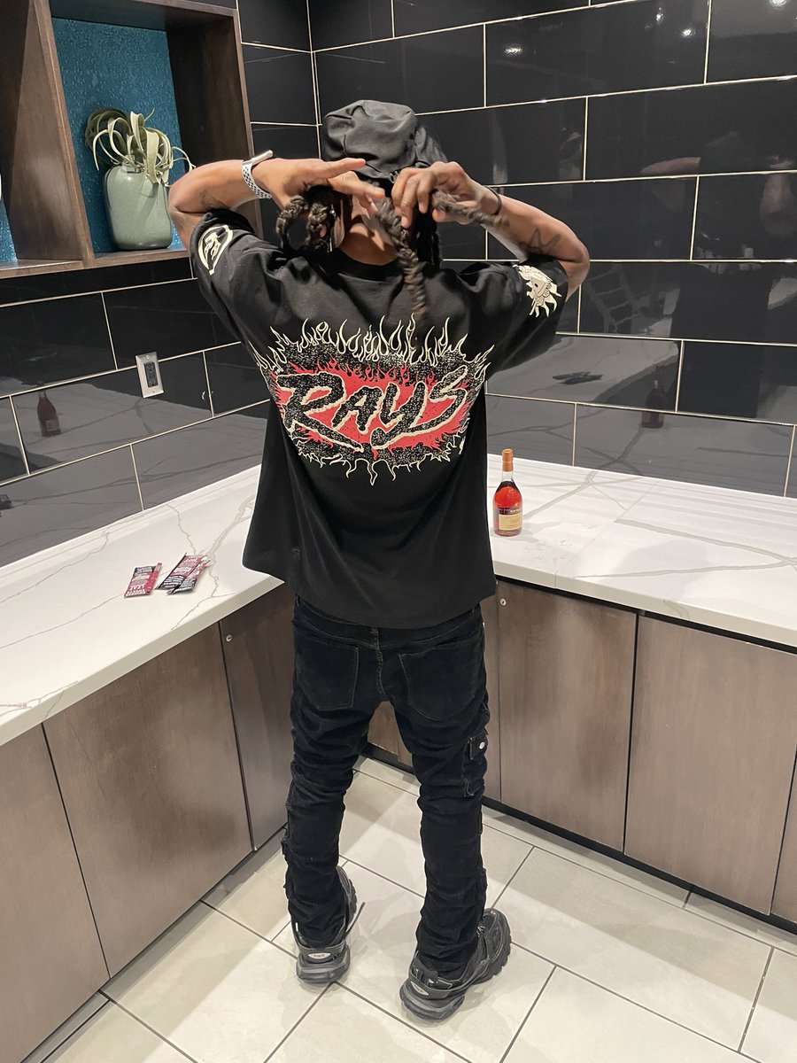 Dukeee_Babyyy's tweet photo. dis 4 all my fallen soldiers who neva got to see me dis far 
LLBDEE LL7 LL3 
#BoA https://t.co/EBAswnv8cY