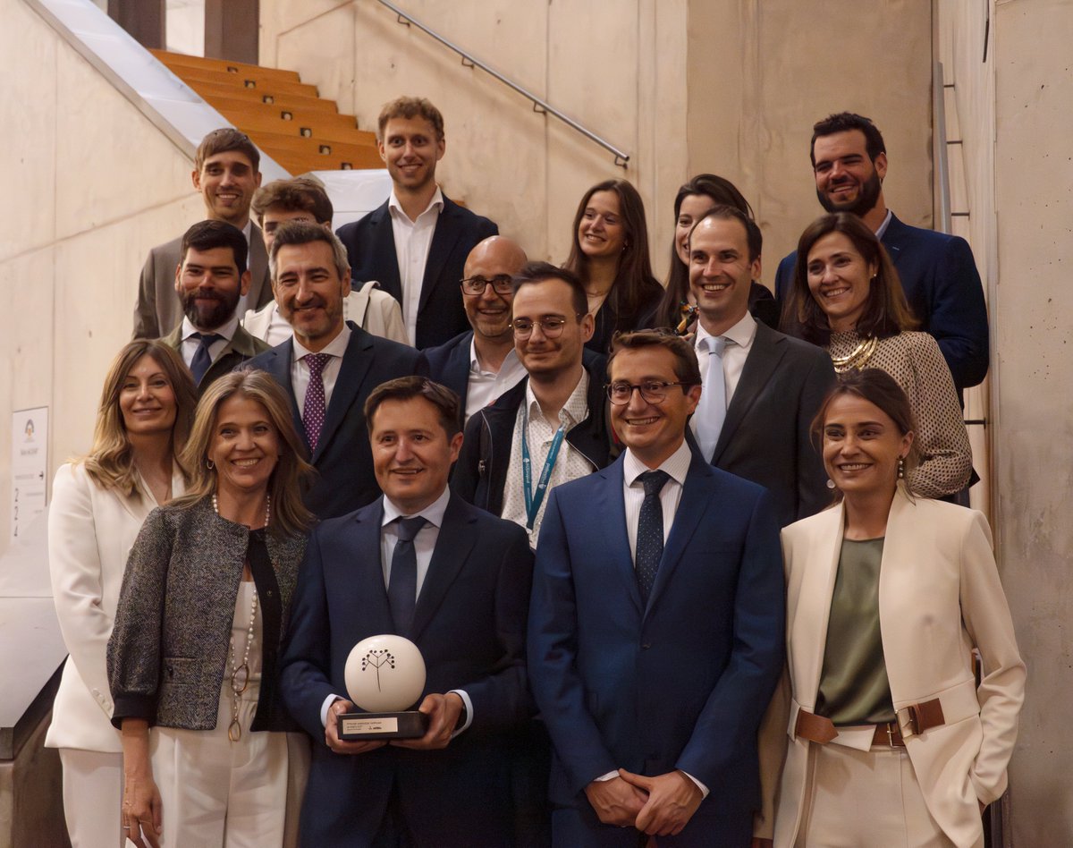 #Podoactiva fue reconocida con el Premio Empresa Familiar de Aragón 2025, un galardón otorgado por la #AEFA y el <a href="/GobAragon/">Gobierno de Aragón</a>, que reconoce nuestra trayectoria. 

Agradecemos este reconocimiento a la organización y felicitamos a <a href="/CUALIMETAL/">CUALIMETAL</a>, empresa también premiada.