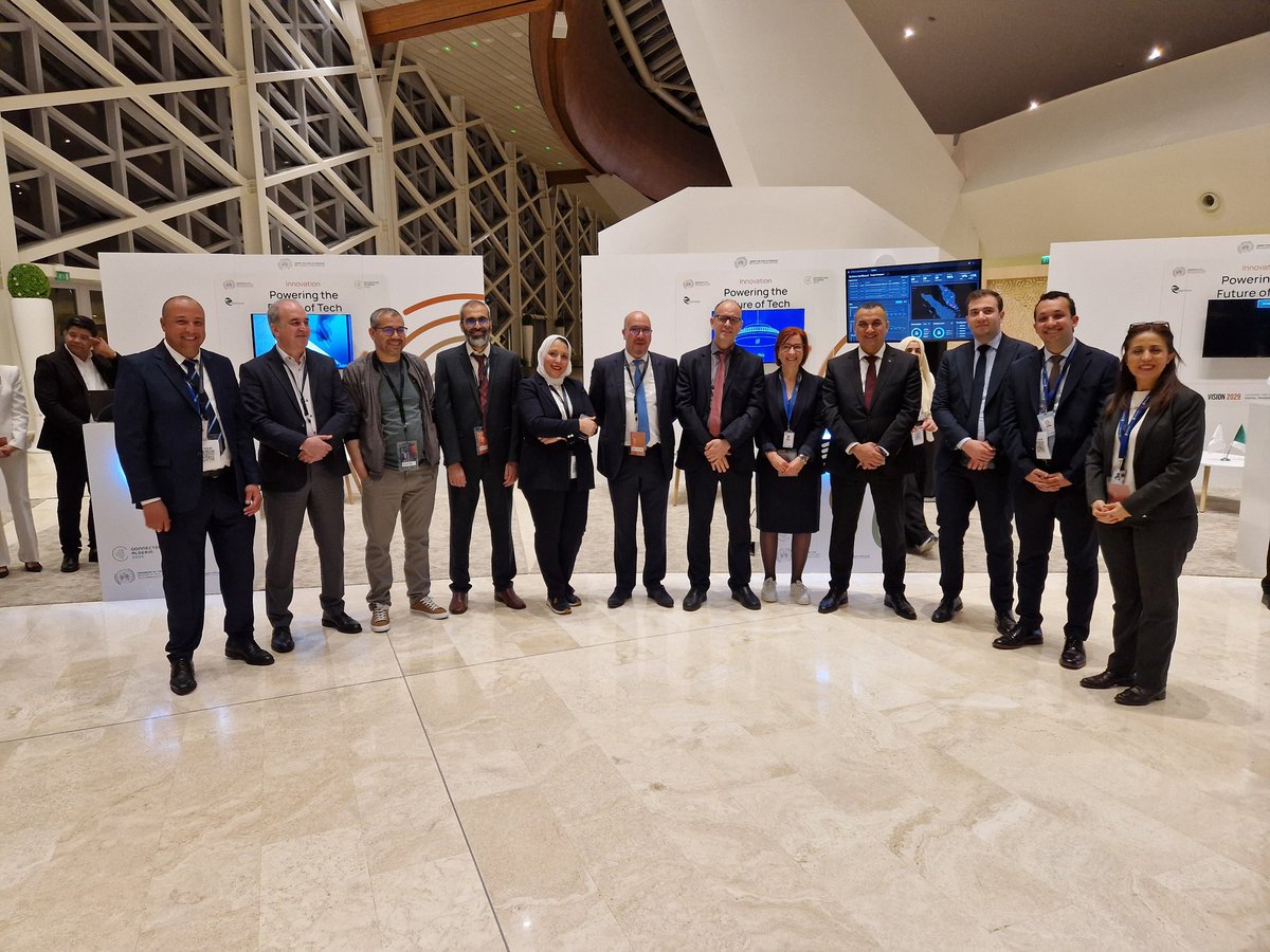 EricssonAlgeria's tweet photo. #Ericsson proudly been part of the major event #connectedAlgeria2025 on april 7th &amp; 8th.
Such a great occasion to present our #5G and our vision for #innovation &amp; #digitalisation in Algeria. 
Congratulations to @Mpt_gov_dz @Algerie_Telecom and all experts ! https://t.co/nB5tI6EvTK