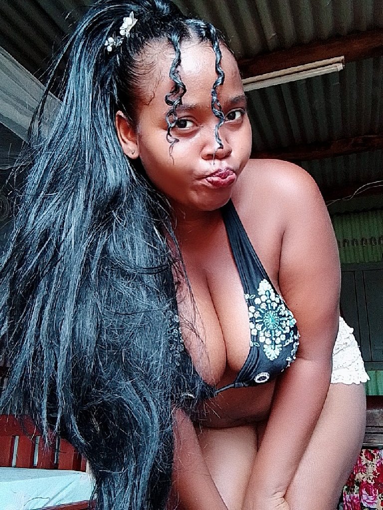 Eva_Proximeety's tweet photo. Brenda23, une femme de 27 ans, recherche un homme pour amitié, amour et/ou #rencontre 🌍❤️
Contactez la ici 👇
https://t.co/CzcrttboRq https://t.co/wvbbCc7p7Q